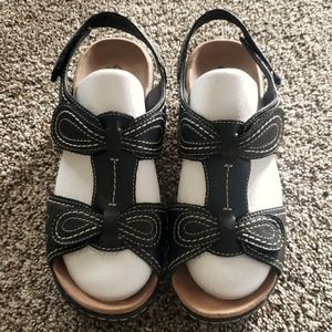 Clarks Womens Sandals